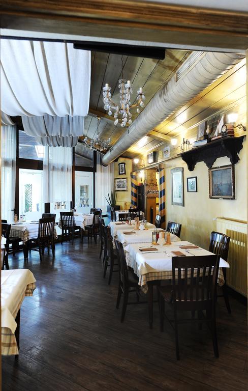 Garni Hotel Azur Ljubljana Extérieur photo