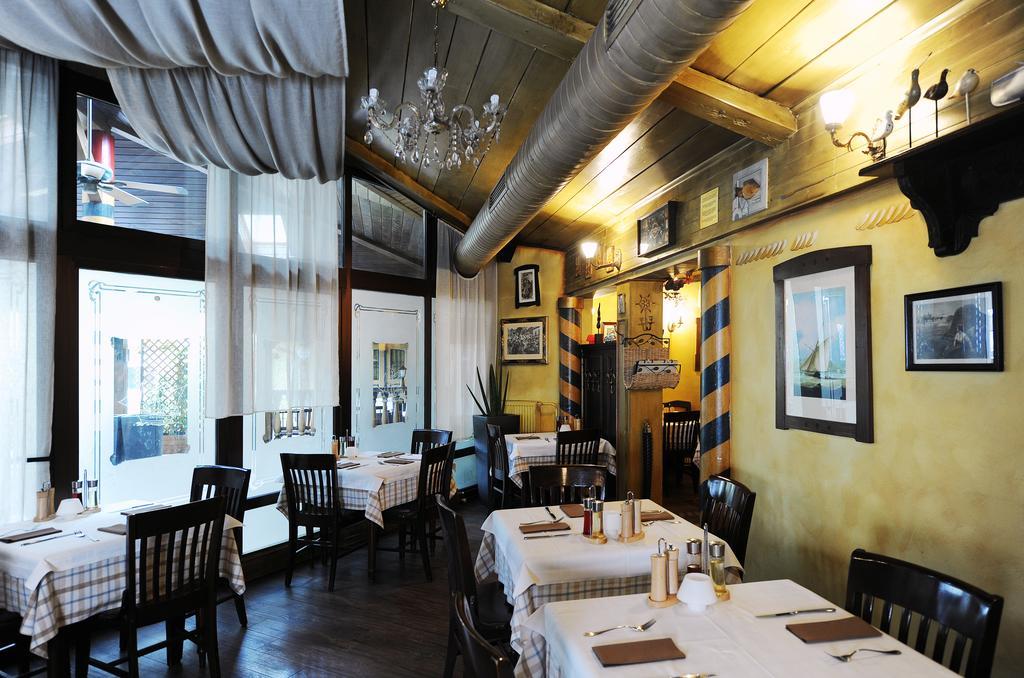 Garni Hotel Azur Ljubljana Extérieur photo
